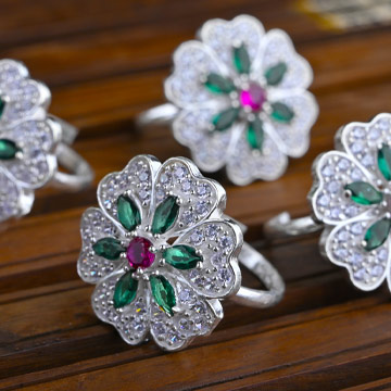 Traditional Silver Bichhiya Collection Meerut
