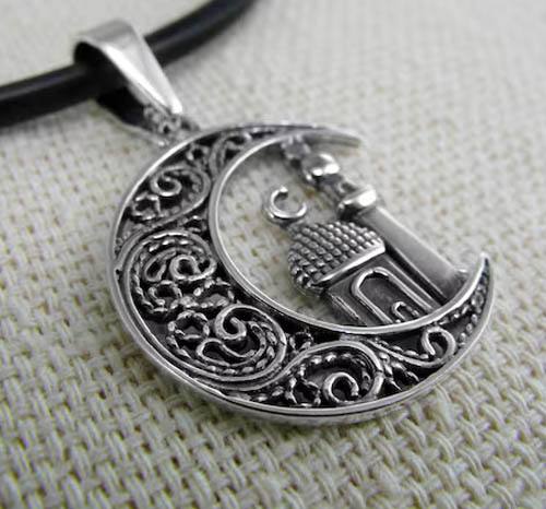 Exquisite Silver Momdan Items Meerut